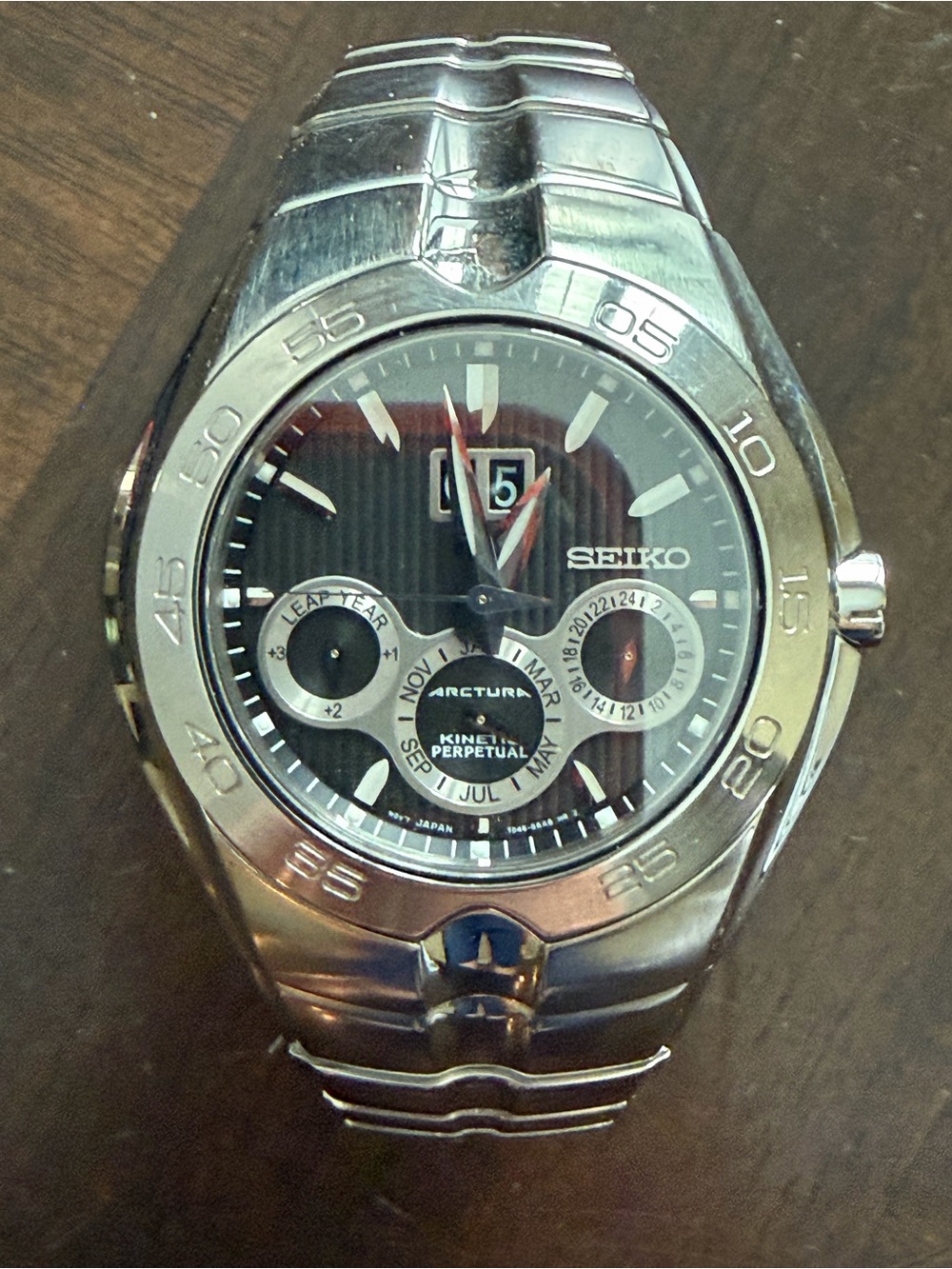 Seiko Arctura Kinetic Perpetual 42mm Black Dial SS Bracelet 100m